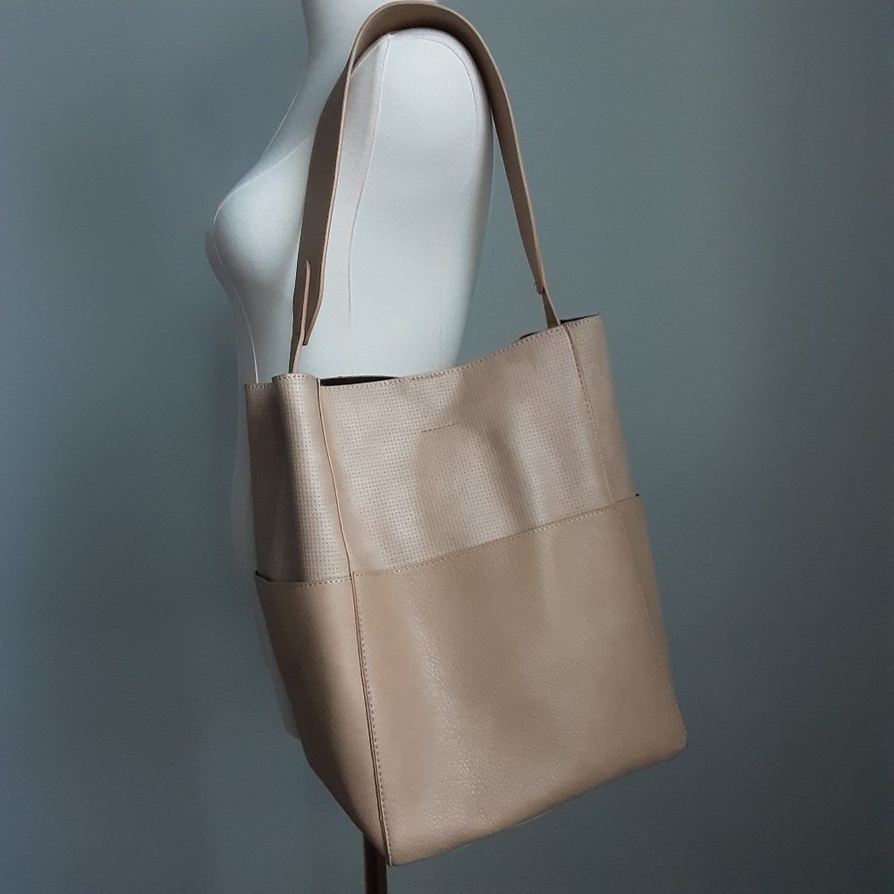 Anthropologie bucket bag